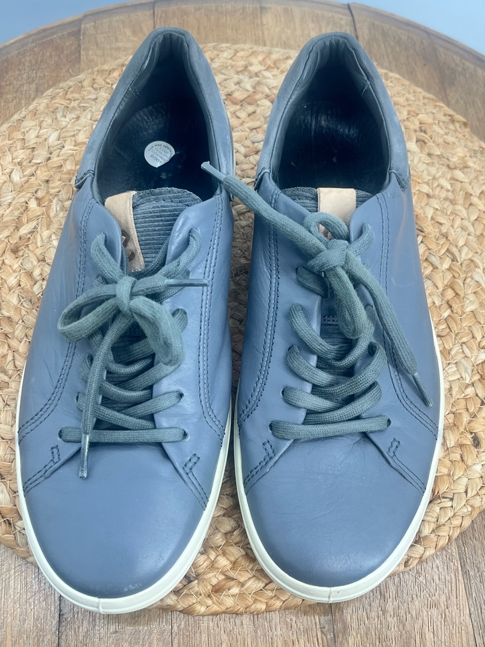 Ecco Men's gray leather shoes. Used. Size 8 1/2z